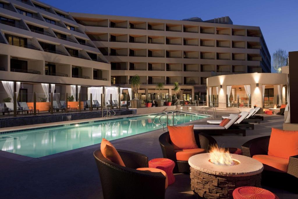 Hyatt PS with pool